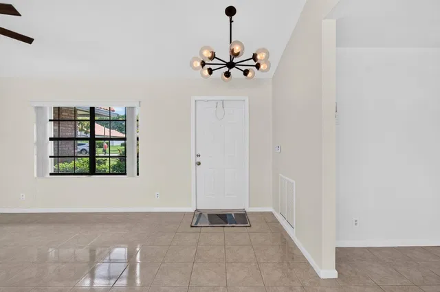 Residence photo 9