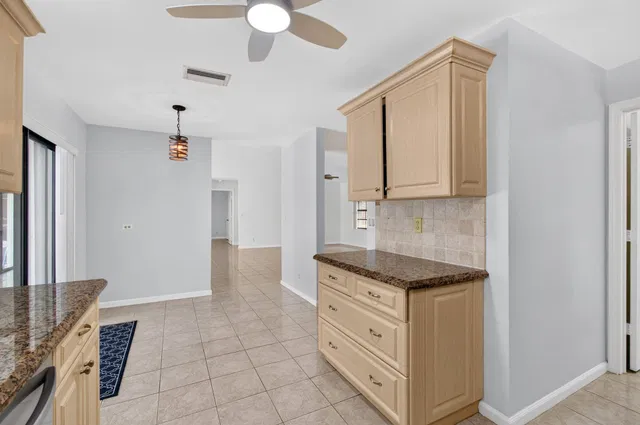Residence photo 30
