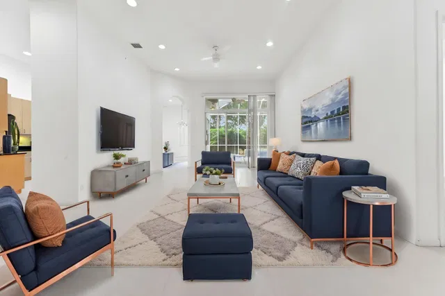 Residence photo 4