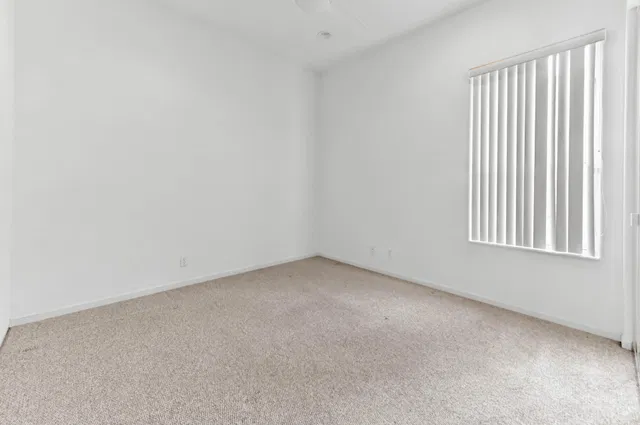 Residence photo 18