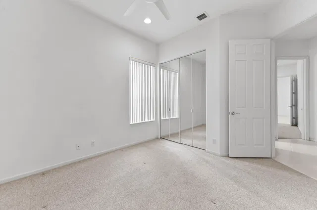 Residence photo 19