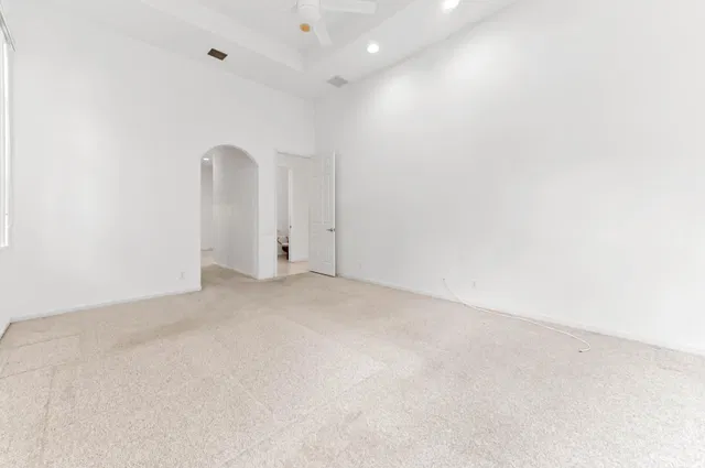 Residence photo 26
