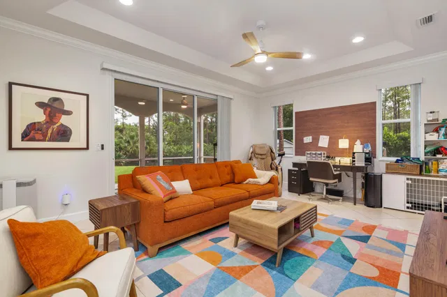 Residence photo 12