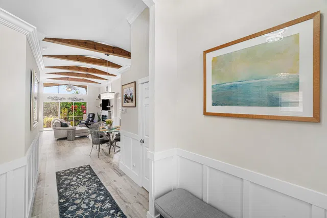 Residence photo 4