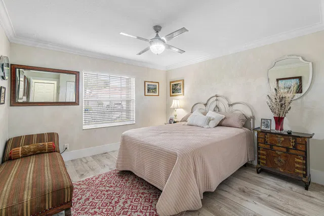 Residence photo 24
