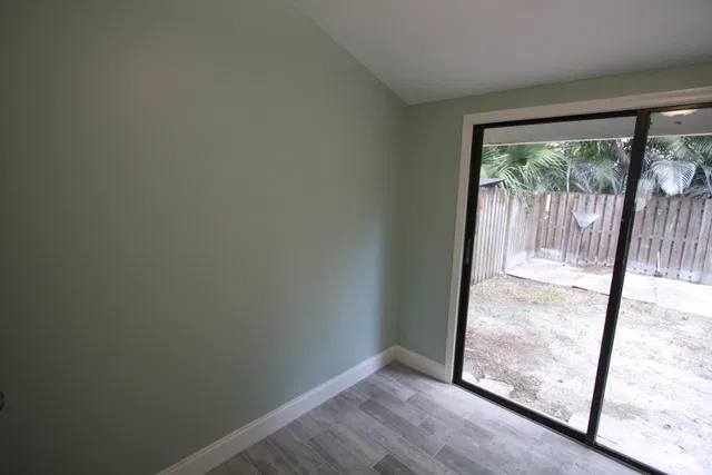 Residence photo 15