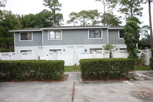 Residence photo 30