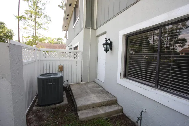 Residence photo 33