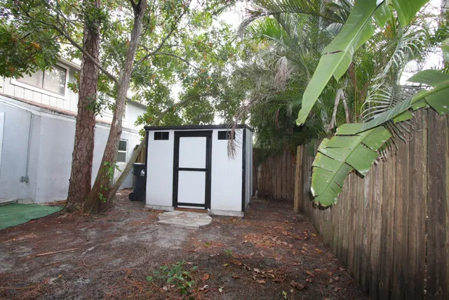 Residence photo 38