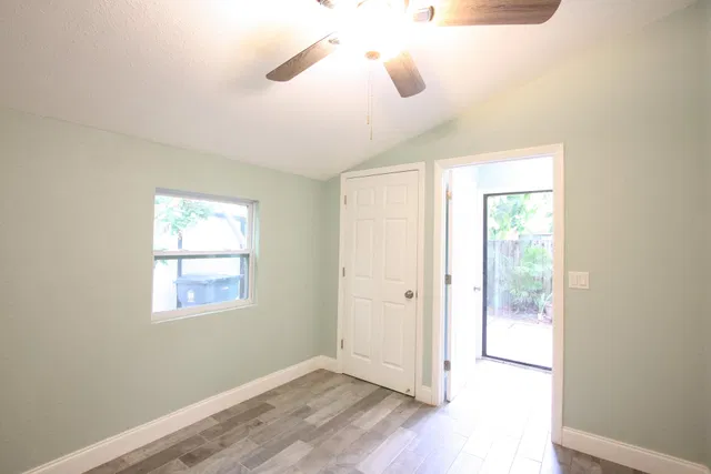 Residence photo 56
