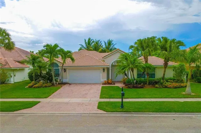 Boca Isles Residence photo 2