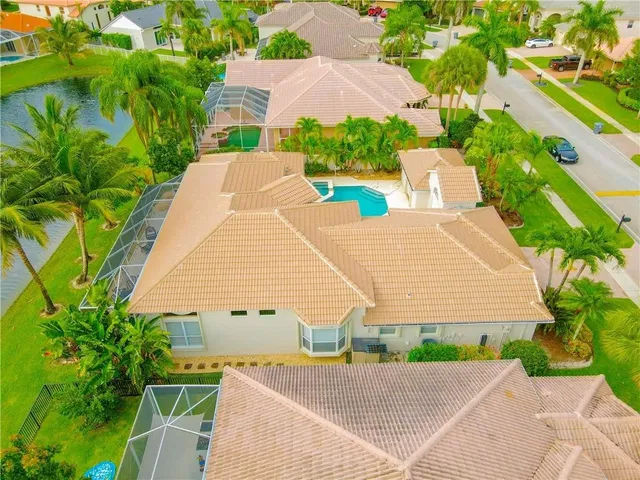 Boca Isles Residence photo 8