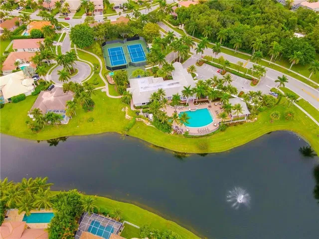 Boca Isles Residence photo 15