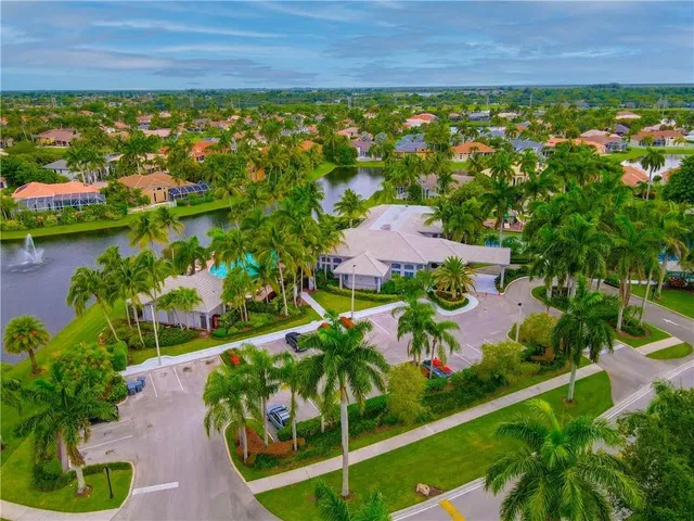 Boca Isles Residence photo 18