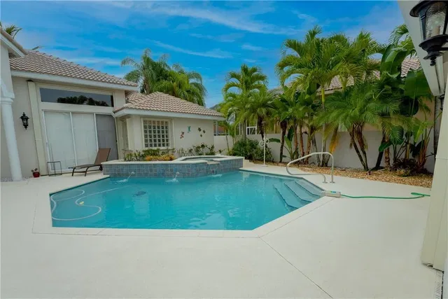 Boca Isles Residence photo 22