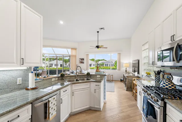 PGA National Palm Beach Gardens Residence photo 23