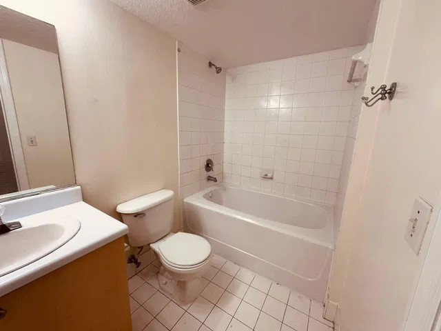 Residence photo 10
