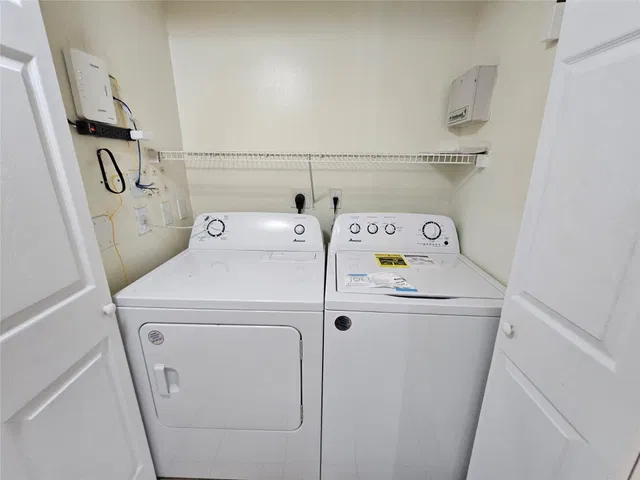 Residence photo 12