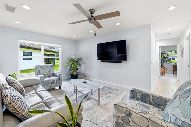 Residence photo 5