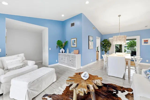Residence photo 18