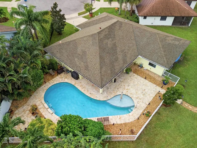 Residence photo 42