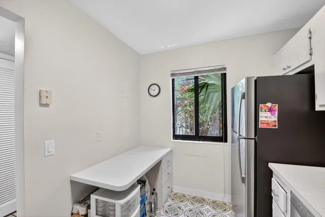 Residence photo 4