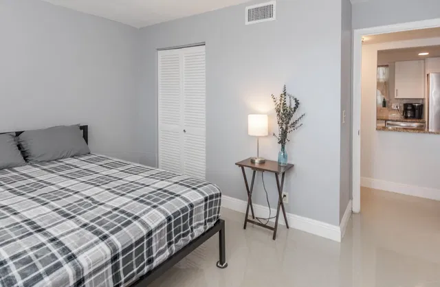  Unit 408 photo 17