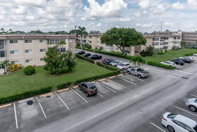  Unit 408 photo 18