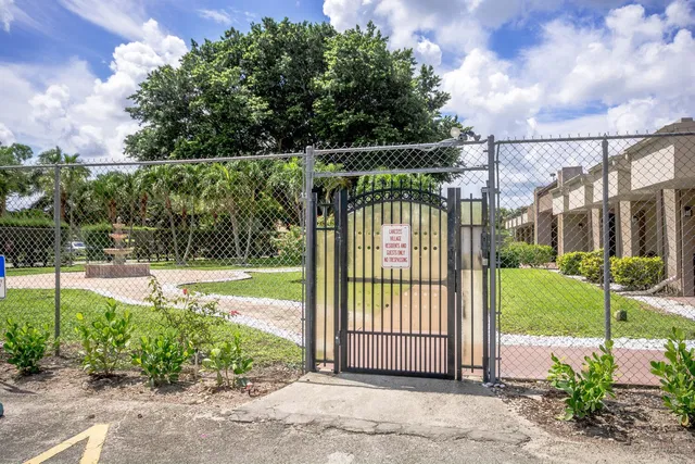  Unit 408 photo 22