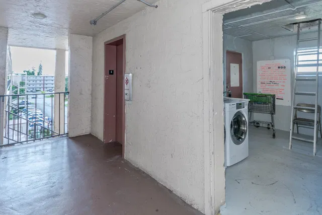  Unit 408 photo 35