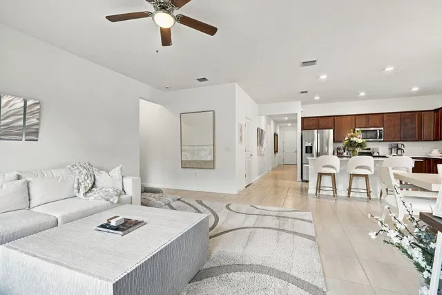 Residence photo 6