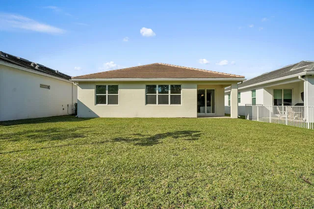 Residence photo 22