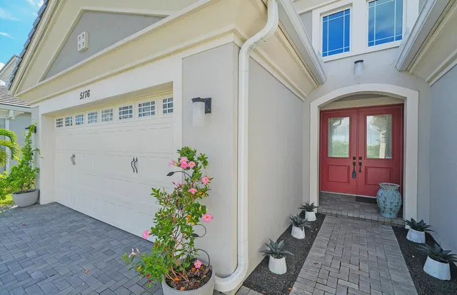  Residence photo 5