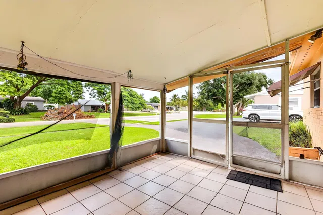 Residence photo 6