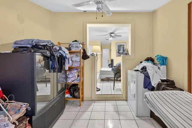  Residence photo 15