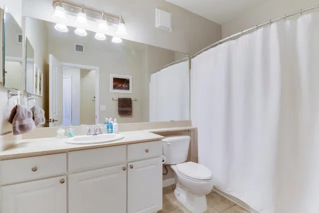  Unit 106 photo 24