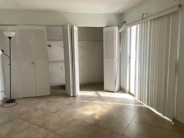  Unit 15 photo 6