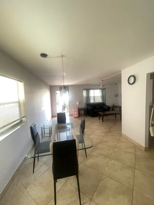  Unit 15 photo 12