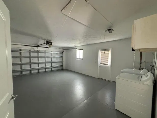  Residence photo 7
