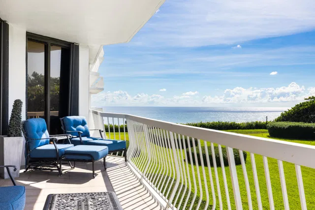 Sloan's Curve Palm Beach Residence photo 8