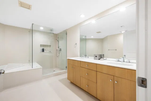 Sloan's Curve Palm Beach Residence photo 14