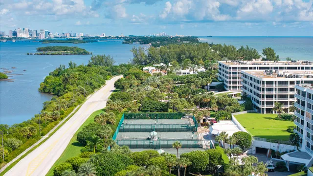 Sloan's Curve Palm Beach Residence photo 20