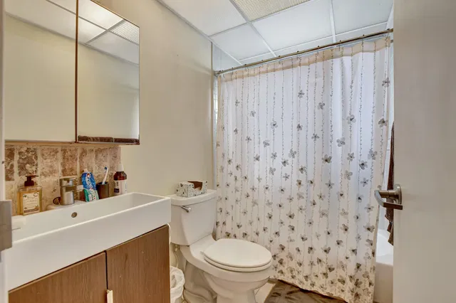  Residence photo 13
