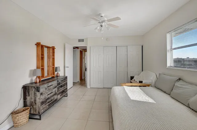  Residence photo 15