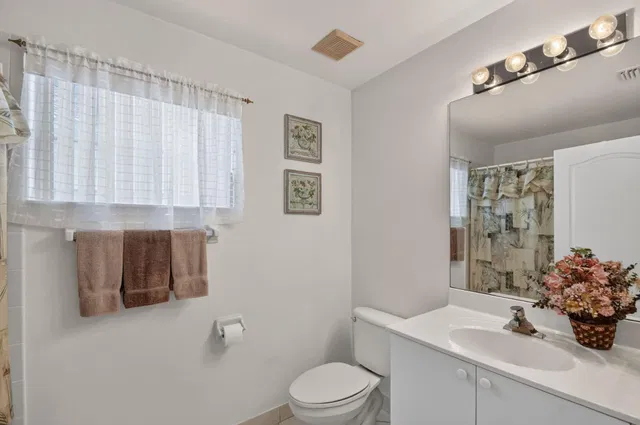 Residence photo 32