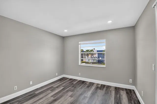 Residence photo 23