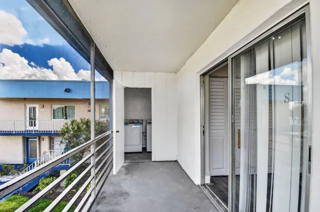 Residence photo 24