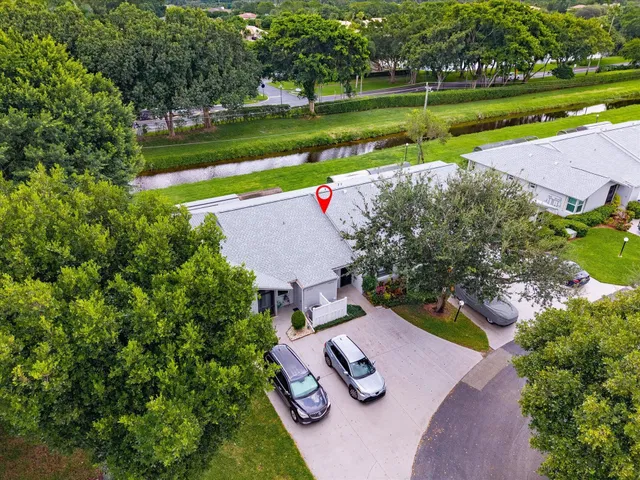 Residence photo 24