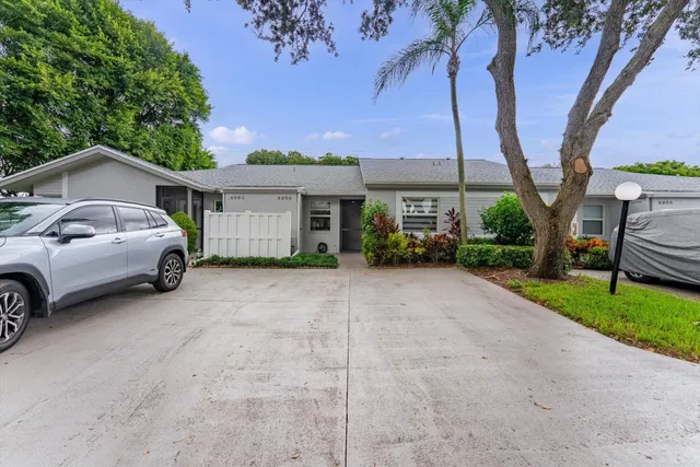 Residence photo 23