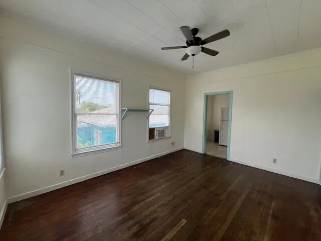 Residence photo 6